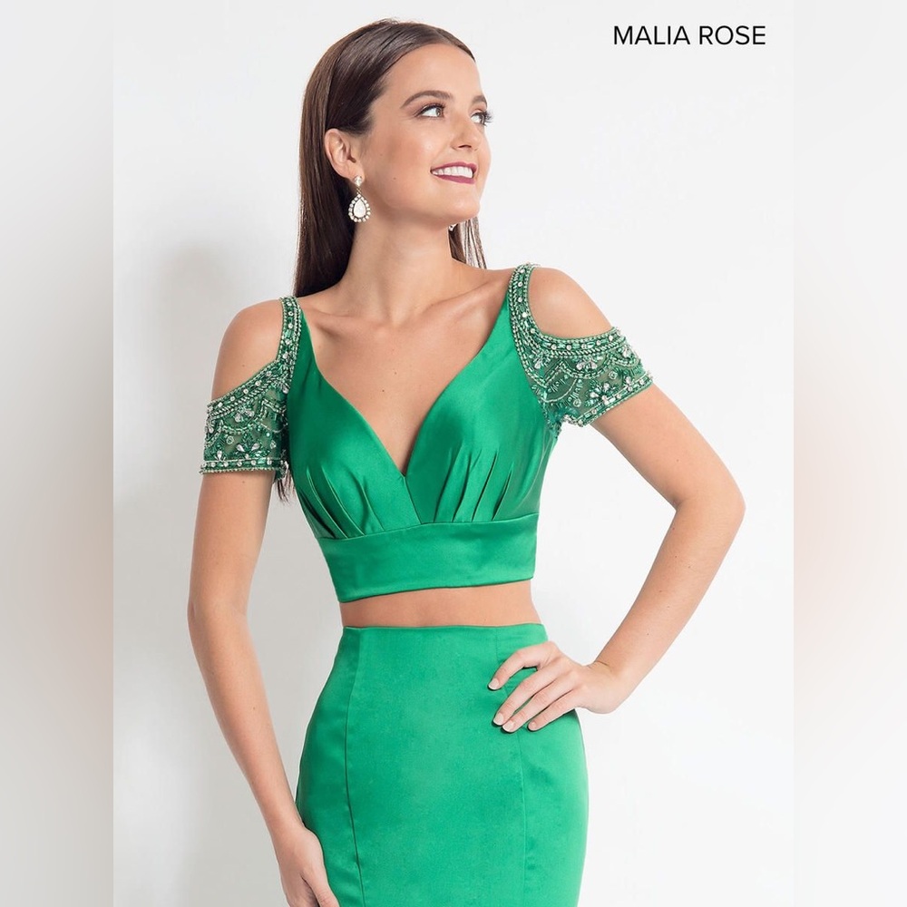 Malia rose drew in green available